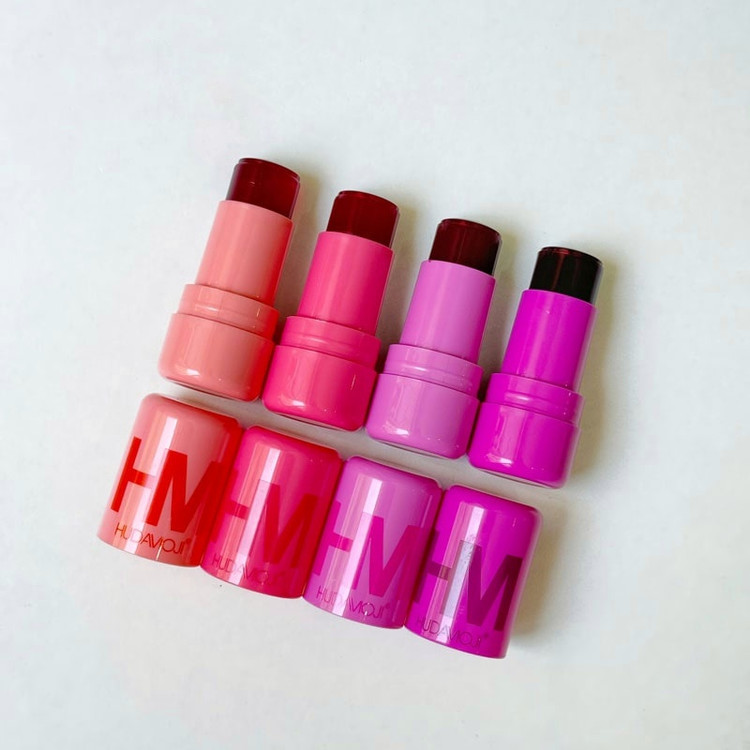 تینت لب ژلهای با رنگ ملایم، ماندگار و بدون حس سنگینی